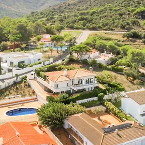 casa-sarnella.catalonia-hotels.com/