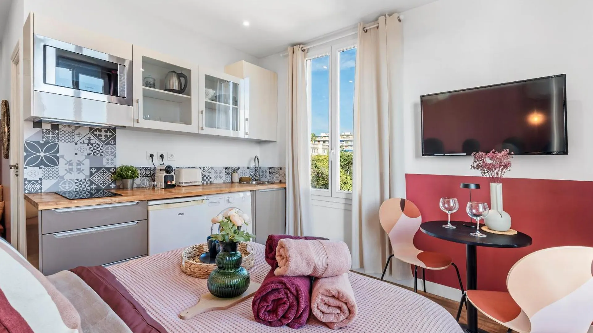 Apartment Nice Renting - Cambrai03 - Seaside Studio On The Promenade Des Anglais